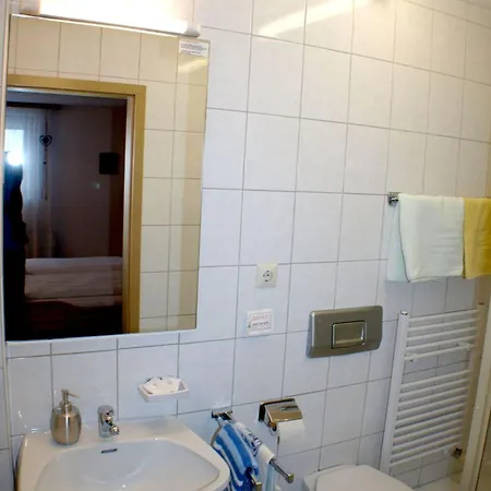 Birkenhof Apartman *