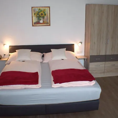 Birkenhof Apartman *